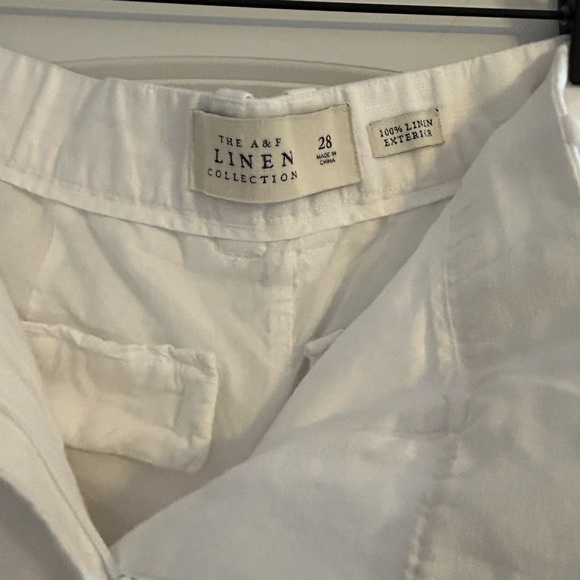 Abercrombie Premium Linen Tailored Short |  Size 28 | Color White - Picture 4 of 4